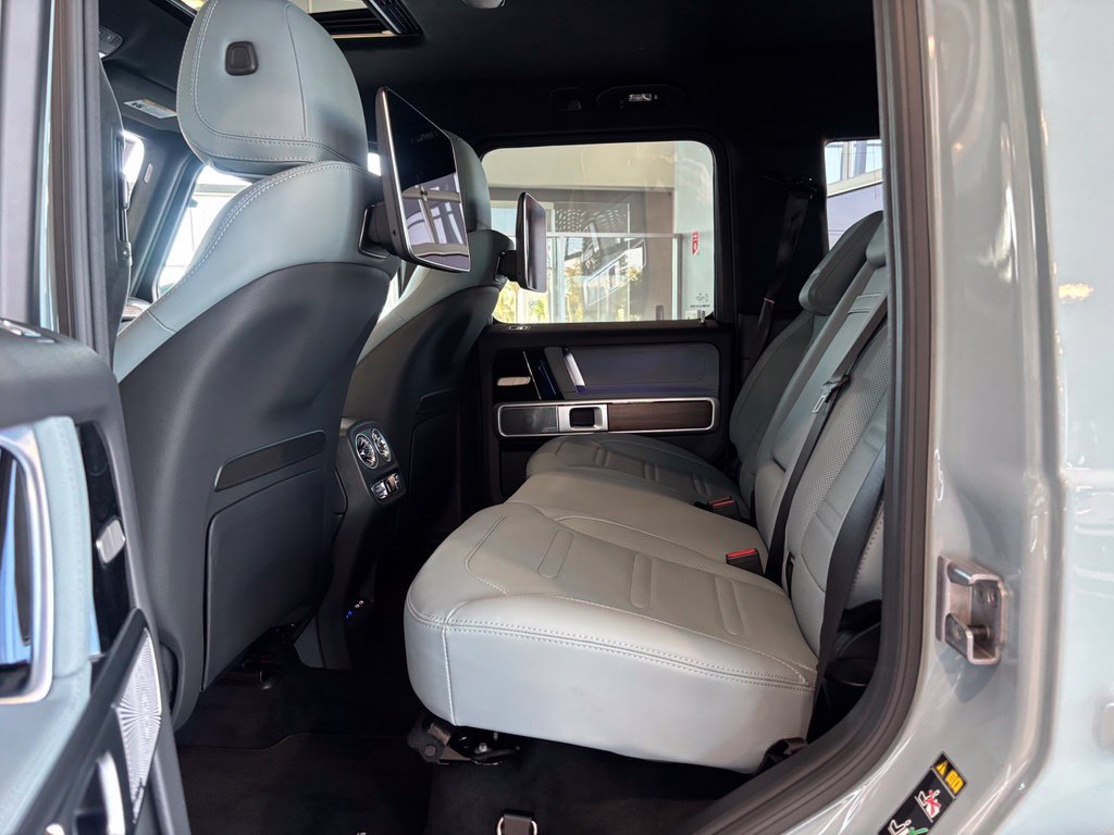 New 2027 Mercedes-Benz G 580 e image 16