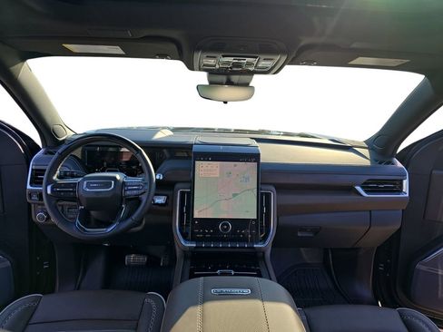 Used 2026 GMC Yukon XL Denali Ultimate AWD/4WD image 8
