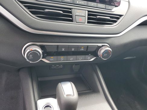 New 2025 Nissan Altima 2.5 S image 17