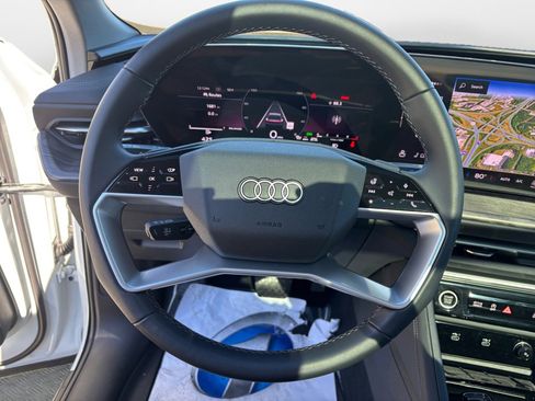 Used 2025 Audi Q5 Premium Plus image 10