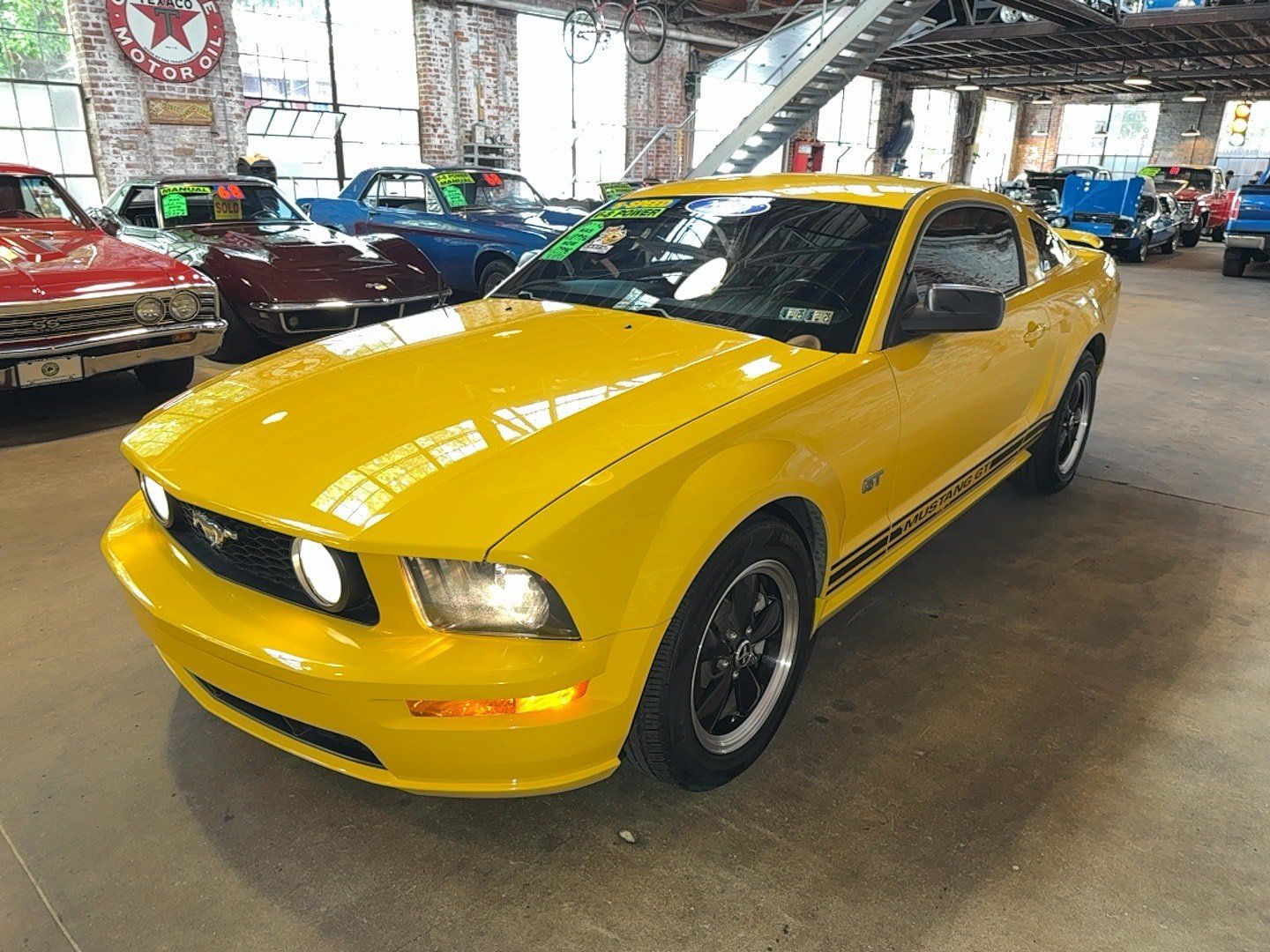 Used 2006 Ford Mustang GT Premium RWD image 6