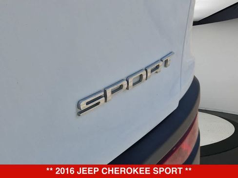 Used 2016 Jeep Cherokee Sport FWD image 11