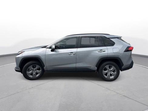 Certified 2025 Toyota RAV4 XLE w/ Convenience Package AWD/4WD image 9