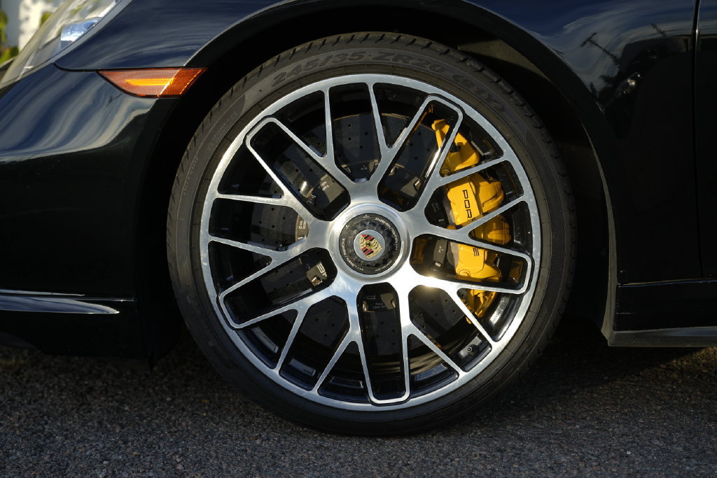 Used 2014 Porsche 911 Turbo S AWD/4WD image 12