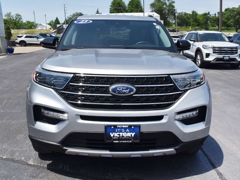 Certified 2023 Ford Explorer XLT w/ Equipment Group 202A AWD/4WD image 25