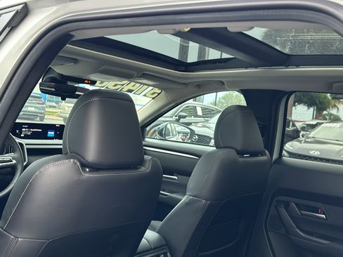Certified 2025 MAZDA CX-50 AWD 2.5 S w/ Premium Package image 17