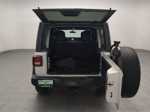 Used 2018 Jeep Wrangler Unlimited Sport S AWD/4WD image 29