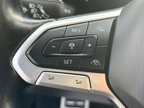 Used 2023 Volkswagen Jetta Sport image 29