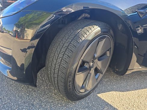 Used 2021 Tesla Model 3 Long Range AWD/4WD image 26