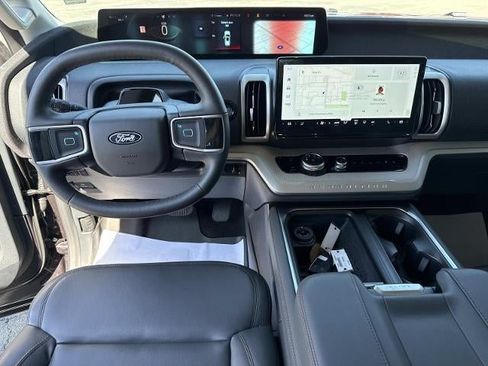 Used 2025 Ford Expedition Max Active AWD/4WD image 20