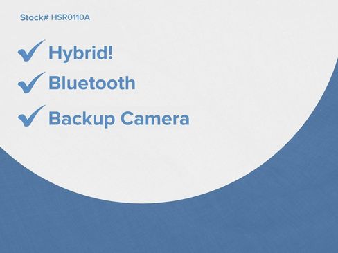 Used 2022 Toyota RAV4 LE image 2