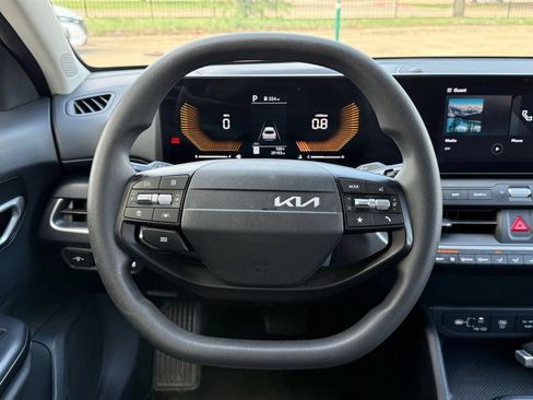 Used 2025 Kia K4 FWD image 30