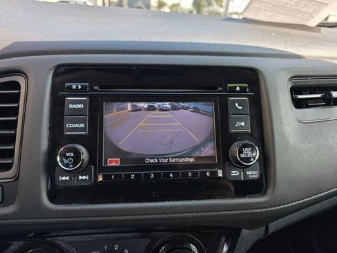 Used 2016 Honda HR-V LX image 14