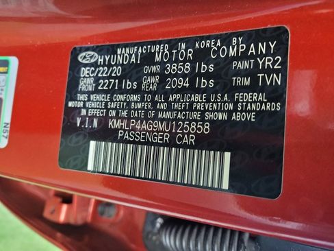 Used 2021 Hyundai Elantra Limited FWD image 33