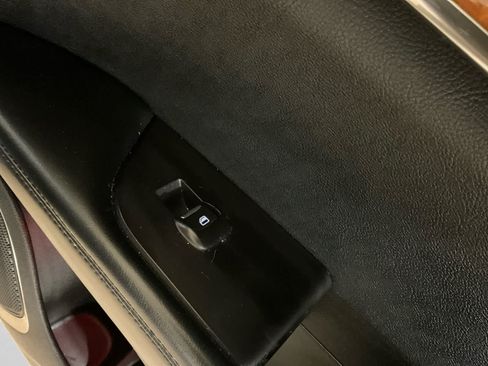 Used 2017 Lincoln MKX Select w/ Select Plus Package FWD image 17