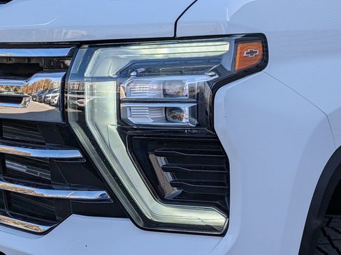 Used 2024 Chevrolet Silverado 3500 LTZ w/ LTZ Plus Package image 10