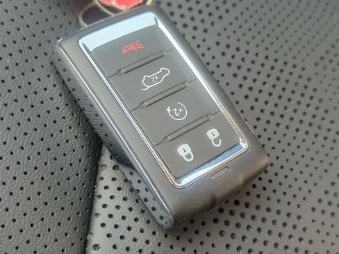 New 2026 Jeep Cherokee Overland image 37