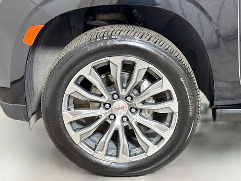 Used 2023 GMC Yukon XL Denali AWD/4WD image 33