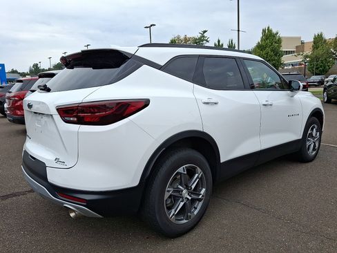 Used 2023 Chevrolet Blazer LT w/ Convenience Package AWD/4WD image 4