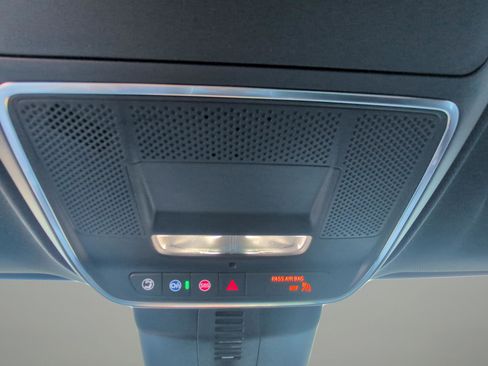 New 2026 Chevrolet Traverse RS image 27