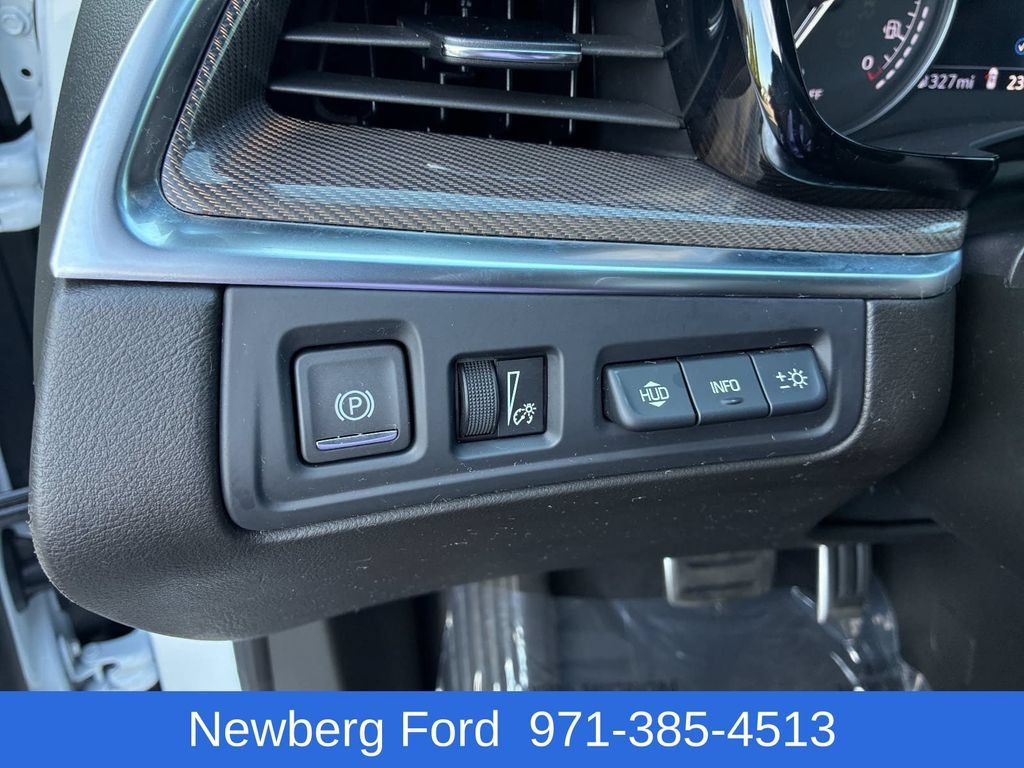 Used 2024 Cadillac XT5 Sportv w/ Platinum Package AWD/4WD image 13