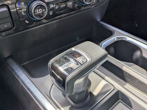 Used 2024 Chevrolet Silverado 1500 LTZ AWD/4WD image 15