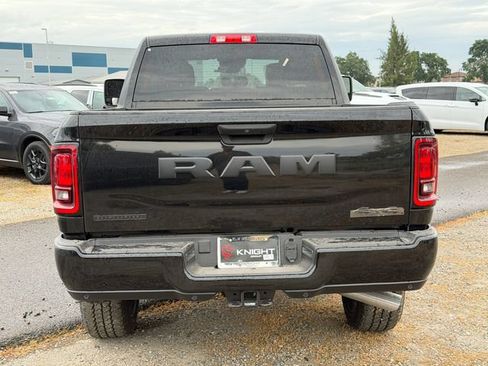 New 2026 RAM 2500 Big Horn AWD/4WD image 11