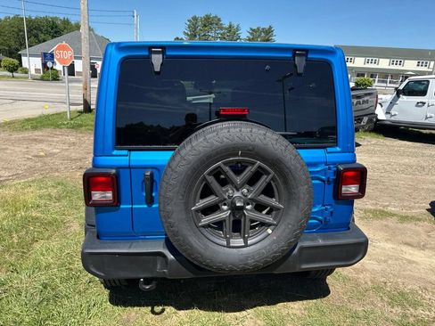 New 2026 Jeep Wrangler Unlimited Sport AWD/4WD image 4