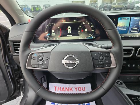 New 2026 Nissan Sentra SR w/ SR Premium Package FWD image 11