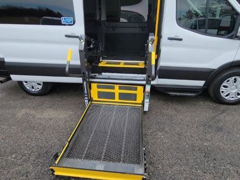 Used 2024 Ford Transit 350 XLT image 30