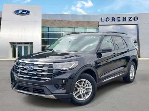 Used 2025 Ford Explorer Active w/ Active Comfort Package RWD image 1