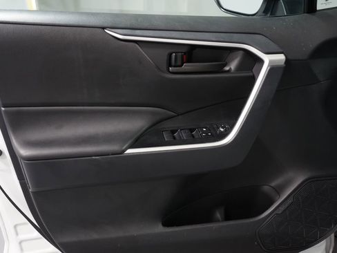 Certified 2024 Toyota RAV4 LE image 28