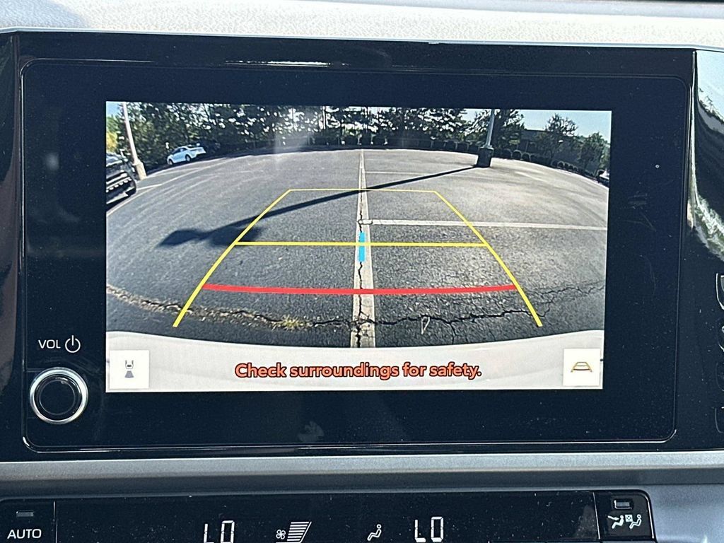 Used 2026 Toyota Camry SE FWD image 34