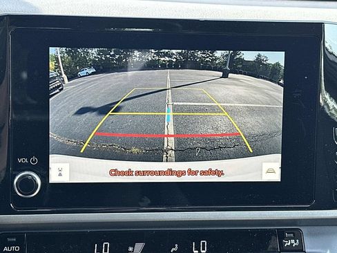 Used 2026 Toyota Camry SE FWD image 34