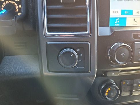 Used 2016 Ford F150 XLT w/ Equipment Group 302A Luxury AWD/4WD image 18
