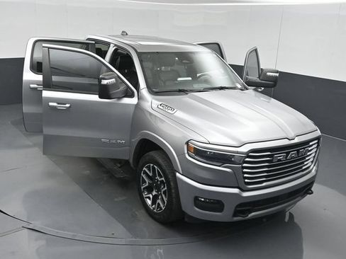 Used 2025 RAM 1500 Laramie AWD/4WD image 59