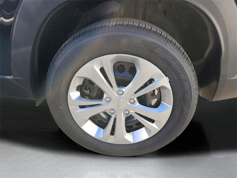 New 2026 Chevrolet Trax LS image 7