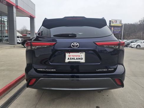 Used 2021 Toyota Highlander Limited image 6