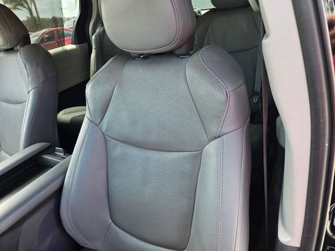 Used 2023 Toyota Sienna Limited AWD/4WD image 17
