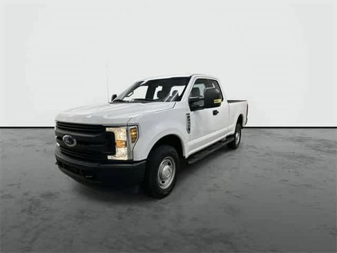 Used 2019 Ford F250 XL w/ Power Equipment Group image 7
