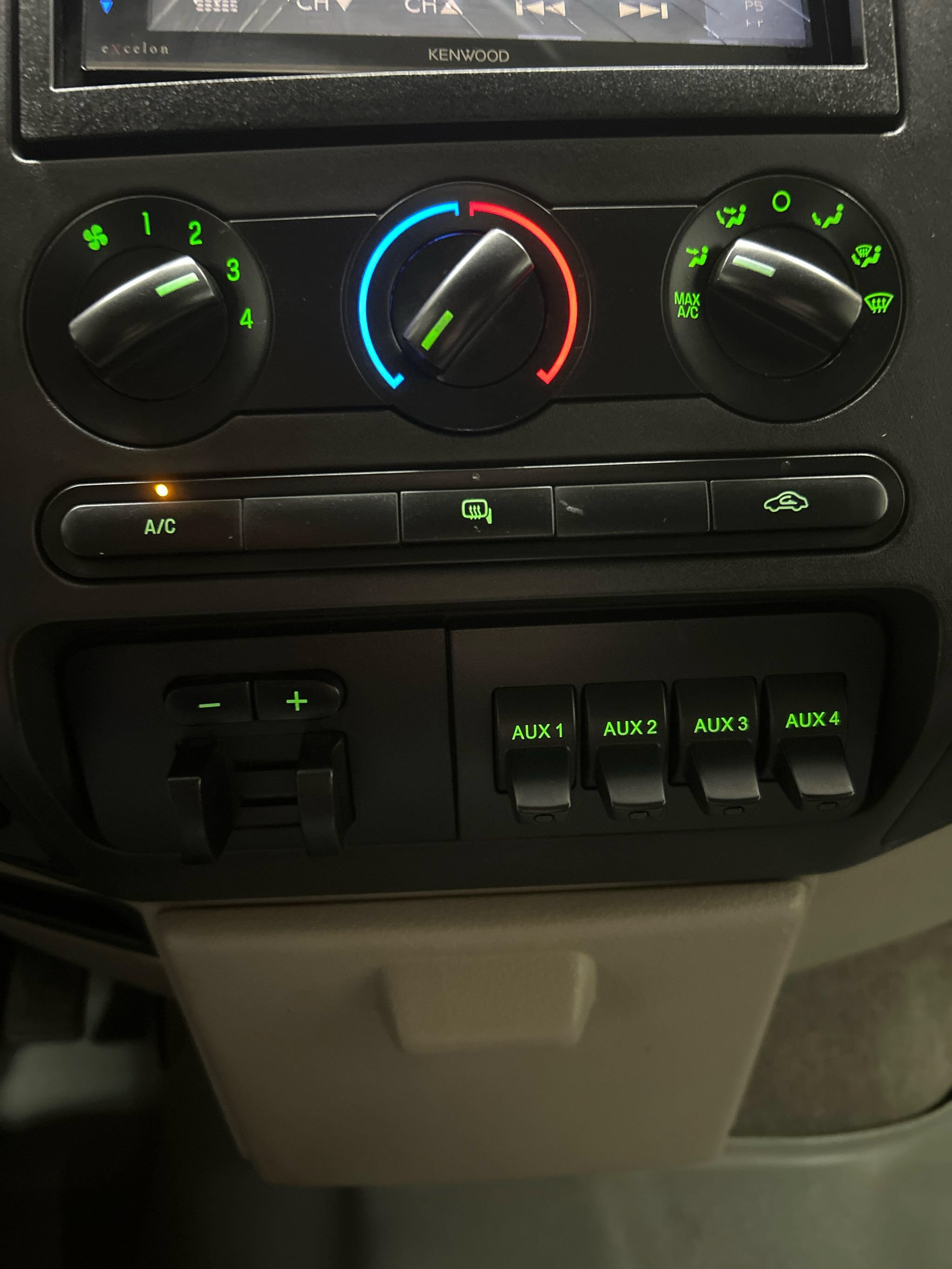 Used 2010 Ford F250 Lariat AWD/4WD image 15