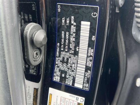 Used 2022 Toyota 4Runner Limited image 21