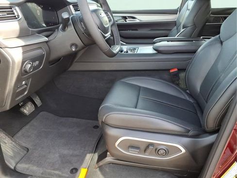 New 2026 Jeep Grand Wagoneer Limited AWD/4WD image 14