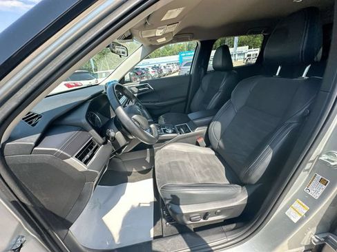 Used 2024 Mitsubishi Outlander SE AWD/4WD image 21