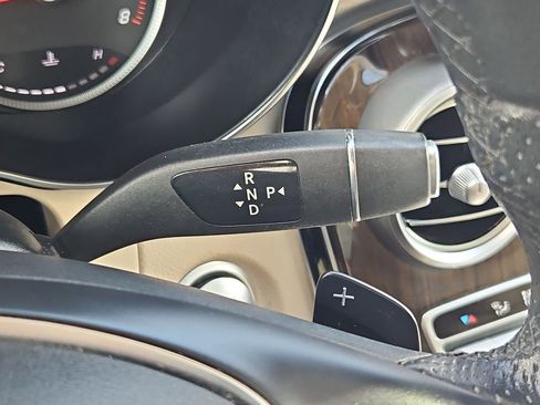 Used 2018 Mercedes-Benz GLC 300 GLC 300 image 27