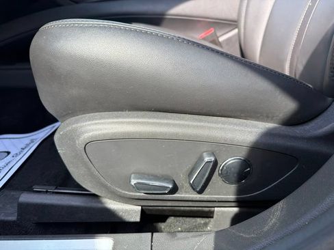 Used 2013 Lincoln MKZ FWD image 14