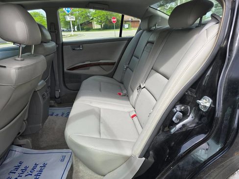 Used 2005 Nissan Maxima 3.5 SL w/ (S03) Driver Preferred Pkg FWD image 16