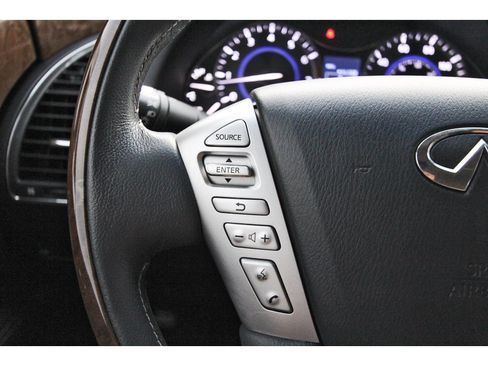 Used 2017 INFINITI QX80 4WD w/ Driver Assistance Package image 21