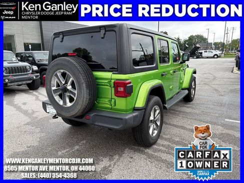 Used 2018 Jeep Wrangler Unlimited Sahara AWD/4WD image 9