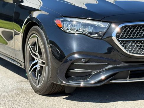 Used 2025 Mercedes-Benz E 350 4MATIC Sedan image 9